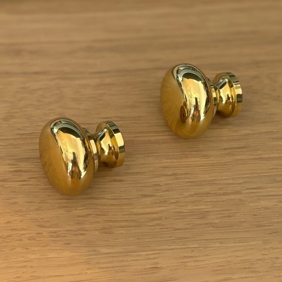 Set of 2 cabinet door knobs Solid brass. New - Picture 3 of 9